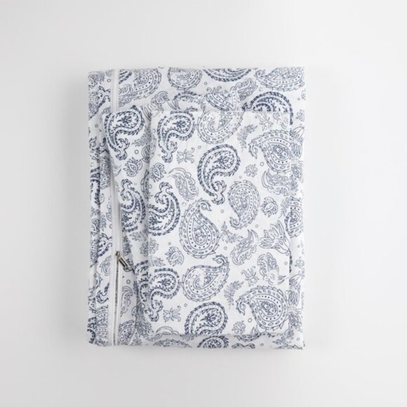 Ienjoy Home Home 3 -Piece Paisley Navy King/California king Duvet cover Set - Picture 2 of 4